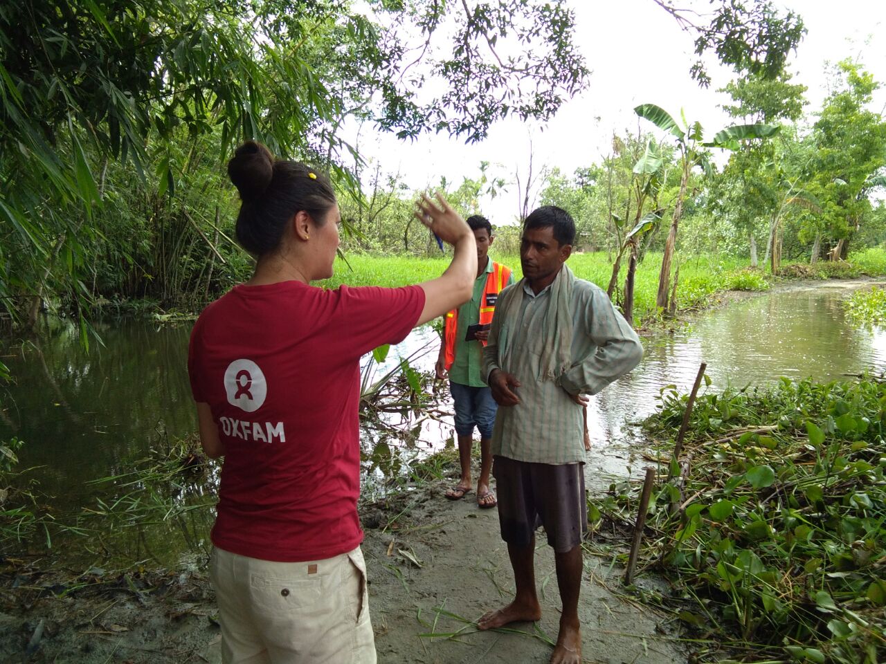 humanitarian worker 