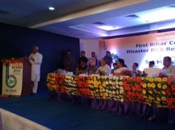 Bihar takes first step to create long-term disaster preparedness plan for the state after #NepalEarthquake
