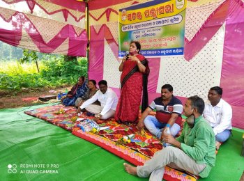 Oxfam India organised a special palli sabha on gender wage equality and role of panchayat at Goudakela village in Kalahandi. The sabha organised along with the Madanpur Rampur (M.Rampur) Panchayat and Oxfam India was presided over by ward member, Kumudini Mahakud.