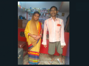 Jitendra and Sangita at their mobile store 