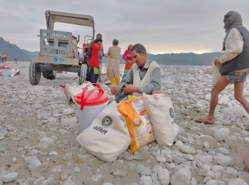 3800 people in Nainital district have received food and shelter kits.