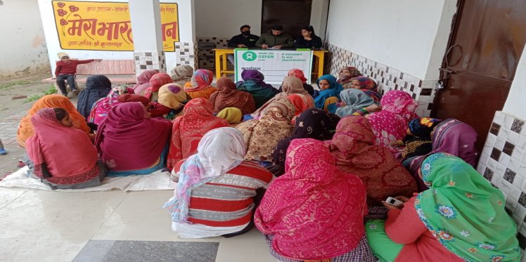 Women sugercane farmers applying for Ayushman Bharat scheme Meerut