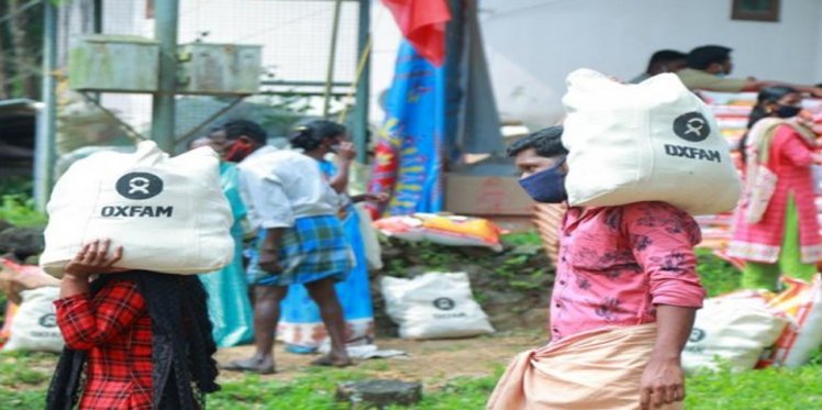 Bringing Relief To Families : Kerala Flood Response 